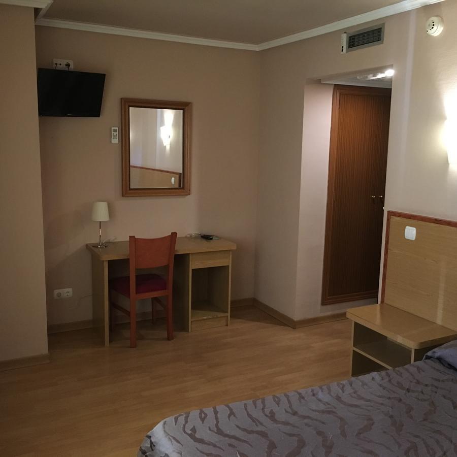 Hotel Avenida Leganes Exterior photo